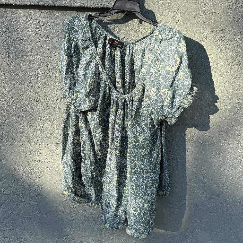 Natalie Martin Top Size M/L 24” P2P Green Very Short Sleeves w Ruffled Ends - Picture 5 of 9